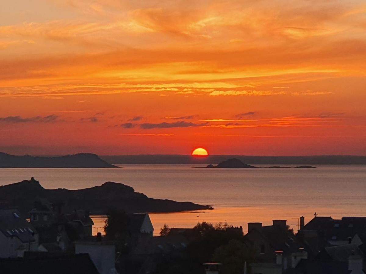Bretagne Vue Exceptionnelle Sur Les Hauts D'erquy Au Calme ! Et Au Pied Du Gr34 Erquy