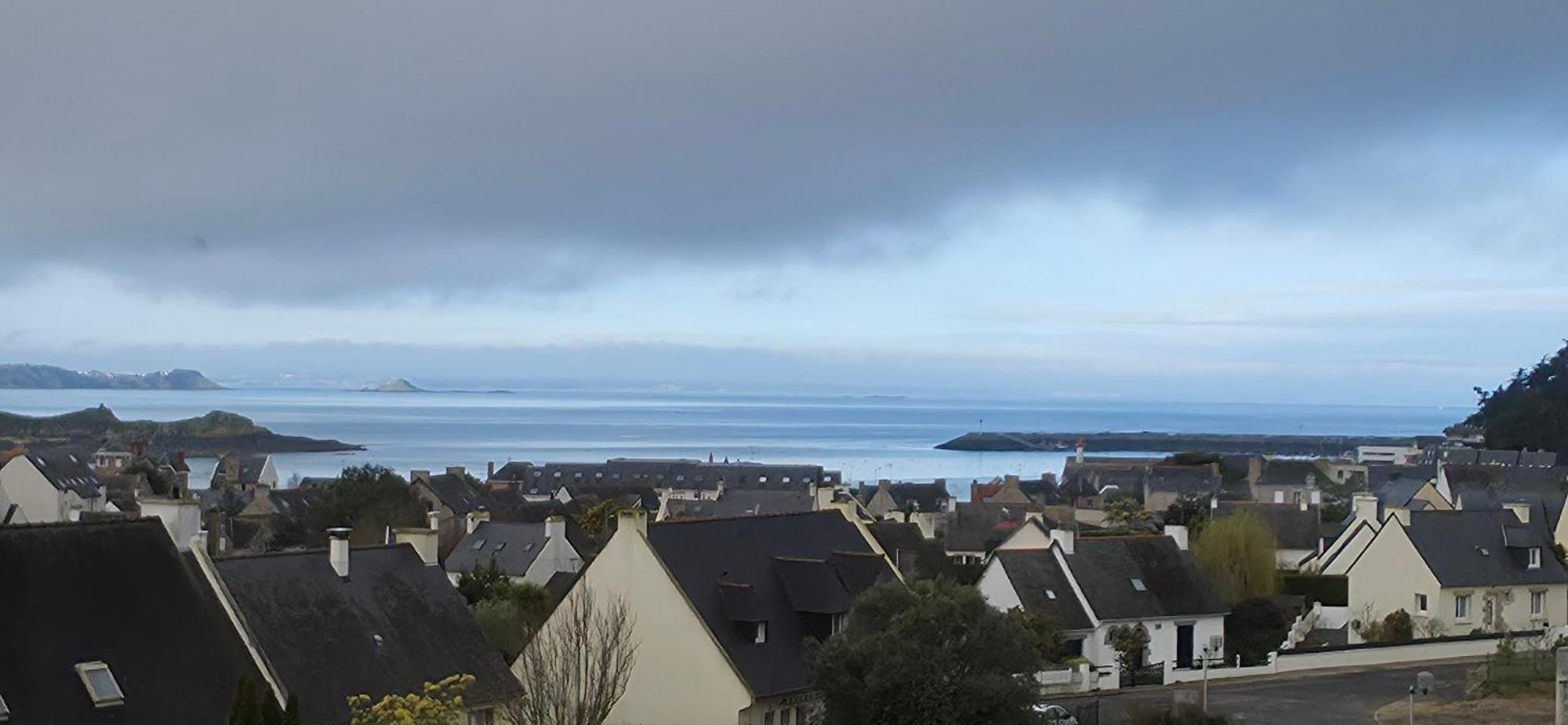Bretagne Vue Exceptionnelle Sur Les Hauts D'erquy Au Calme ! Et Au Pied Du Gr34 Erquy
